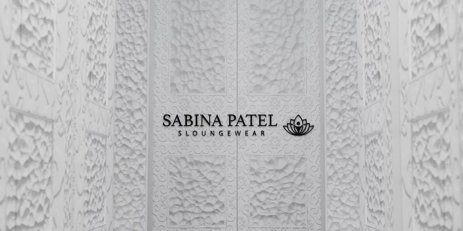 Womens Luxury Silk Golden Robe Video - SABINA PATEL