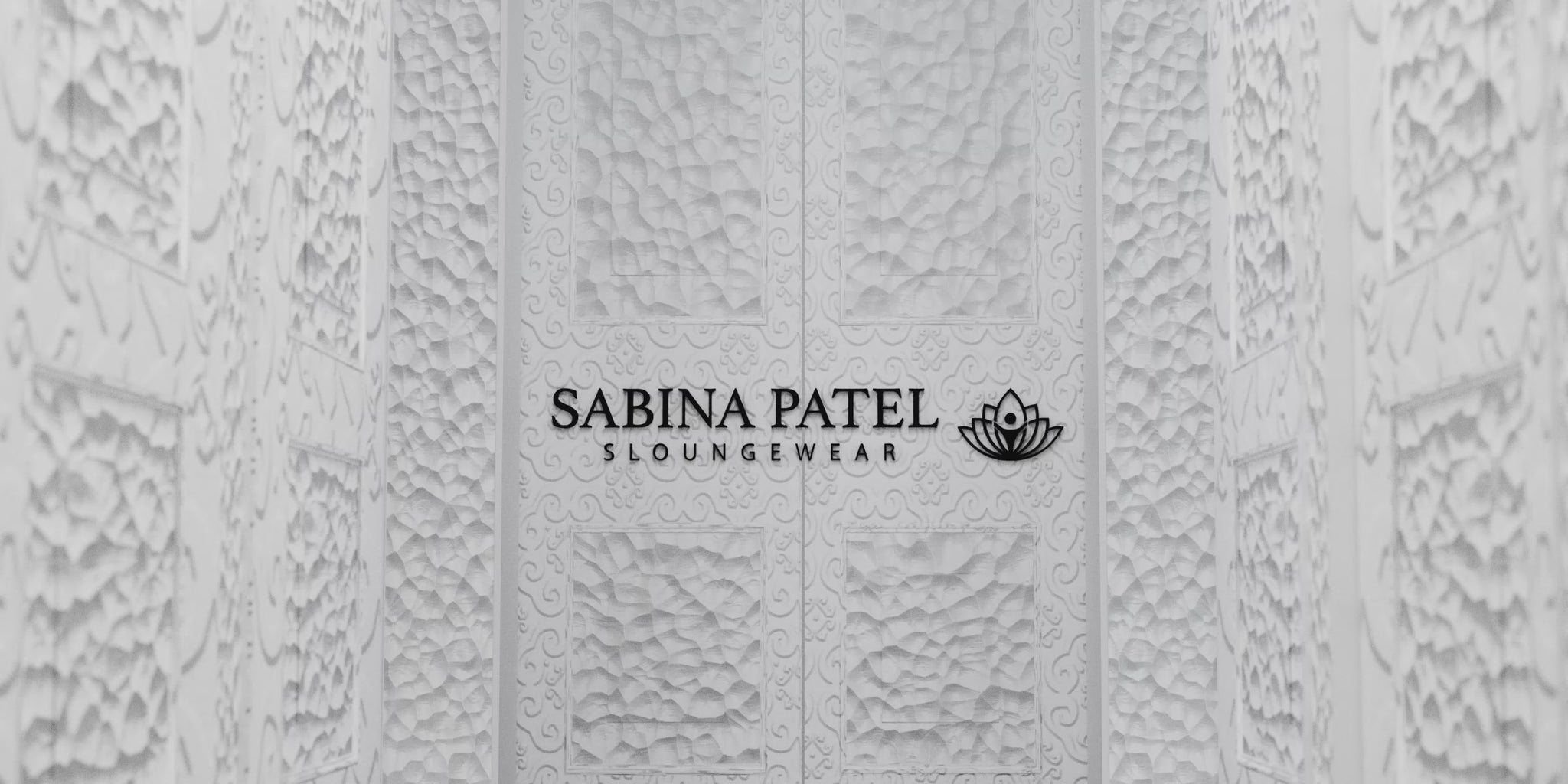 Womens Luxury Silk Golden Robe Video - SABINA PATEL